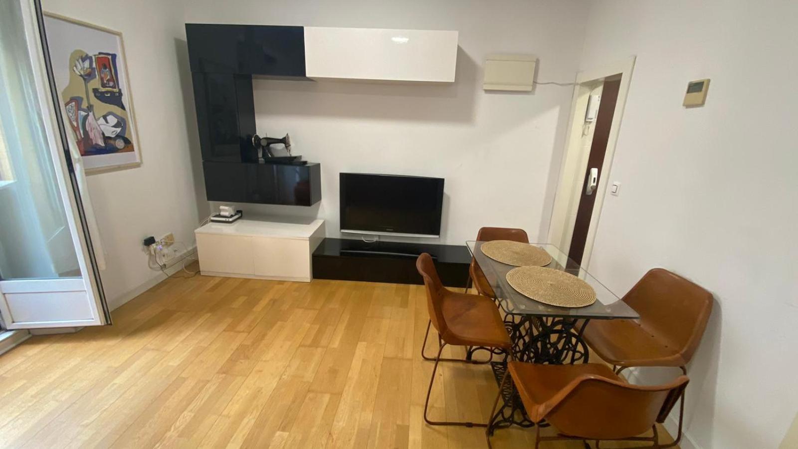 Comfortable Flat In Paseo Del Prado Atocha-Almd8 Madrid Ngoại thất bức ảnh